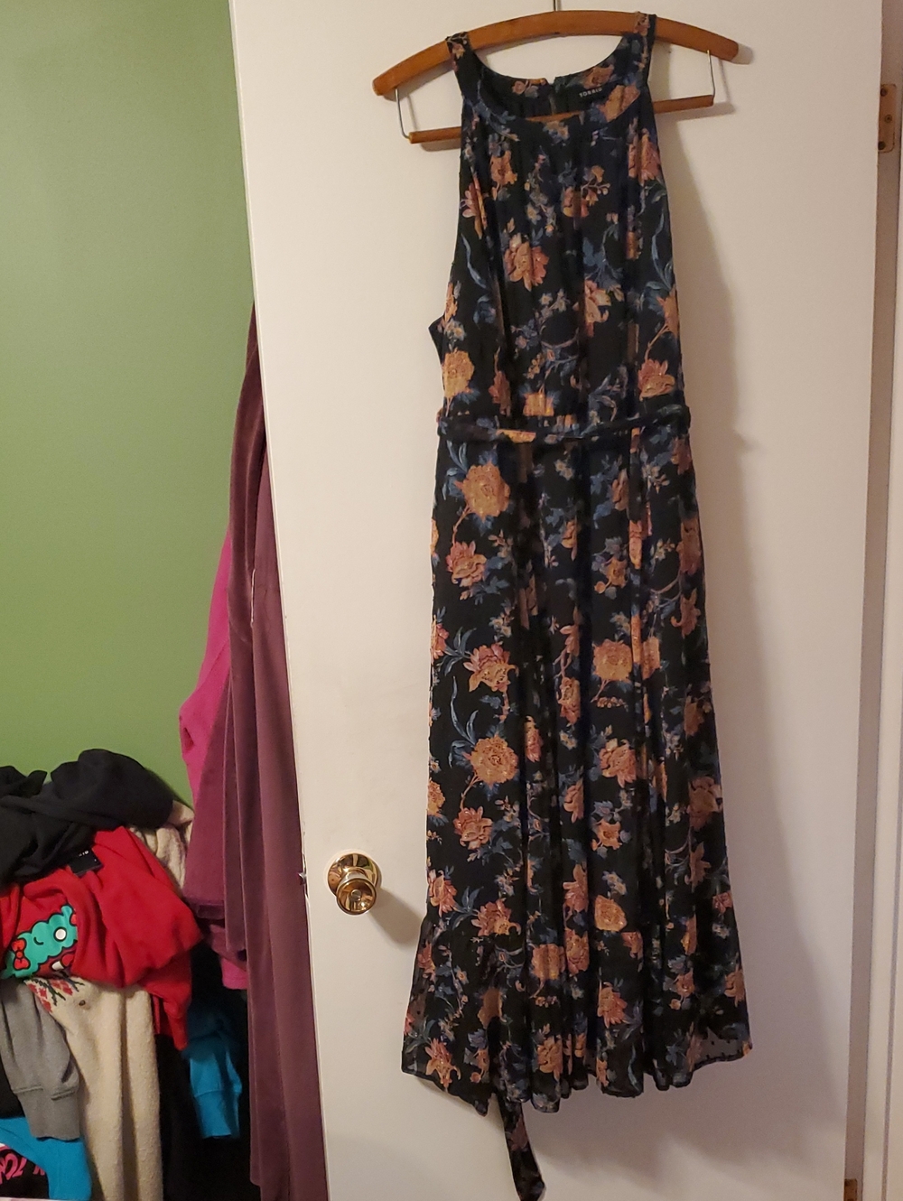 NWT Torrid size 2X  Floral Maxi Sleeveless Black Dress, floral print